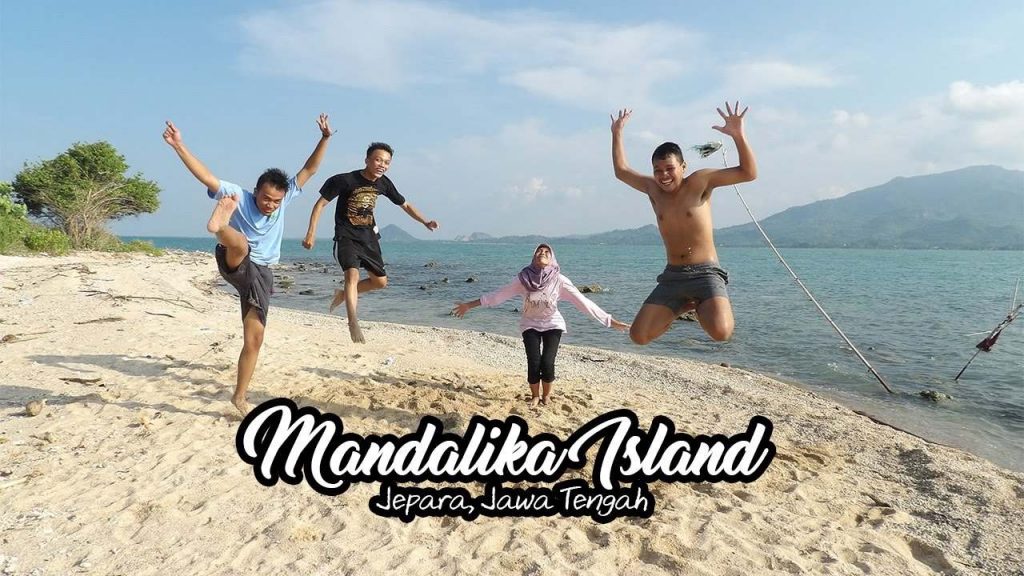 pulau mandalika - referensi tempat wisata di jepara